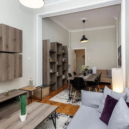 C.4 Red Rose #colony_central_apartment * Thessaloniki